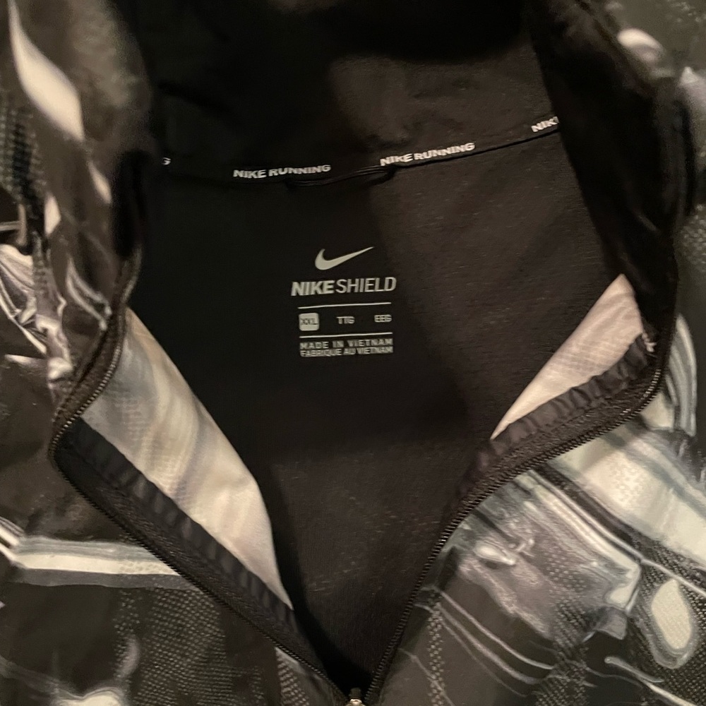Nike shield windbreaker sz xxl - Picture 3 of 4